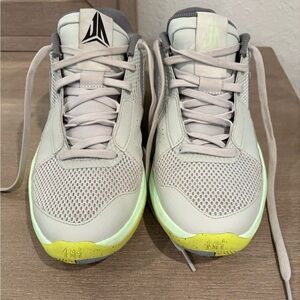 Nike Ja 1 "Light Silver/Cyber/Cool Grey/Granite" Men's Basketball Shoe Size 9